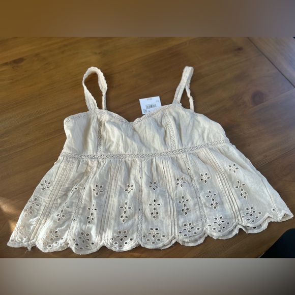 NWT AE Cream Eyelet Camisole - Picture 2 of 6